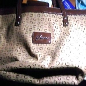 Guess logo G handbag
